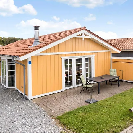 Marina Fiskenaes Holiday home *